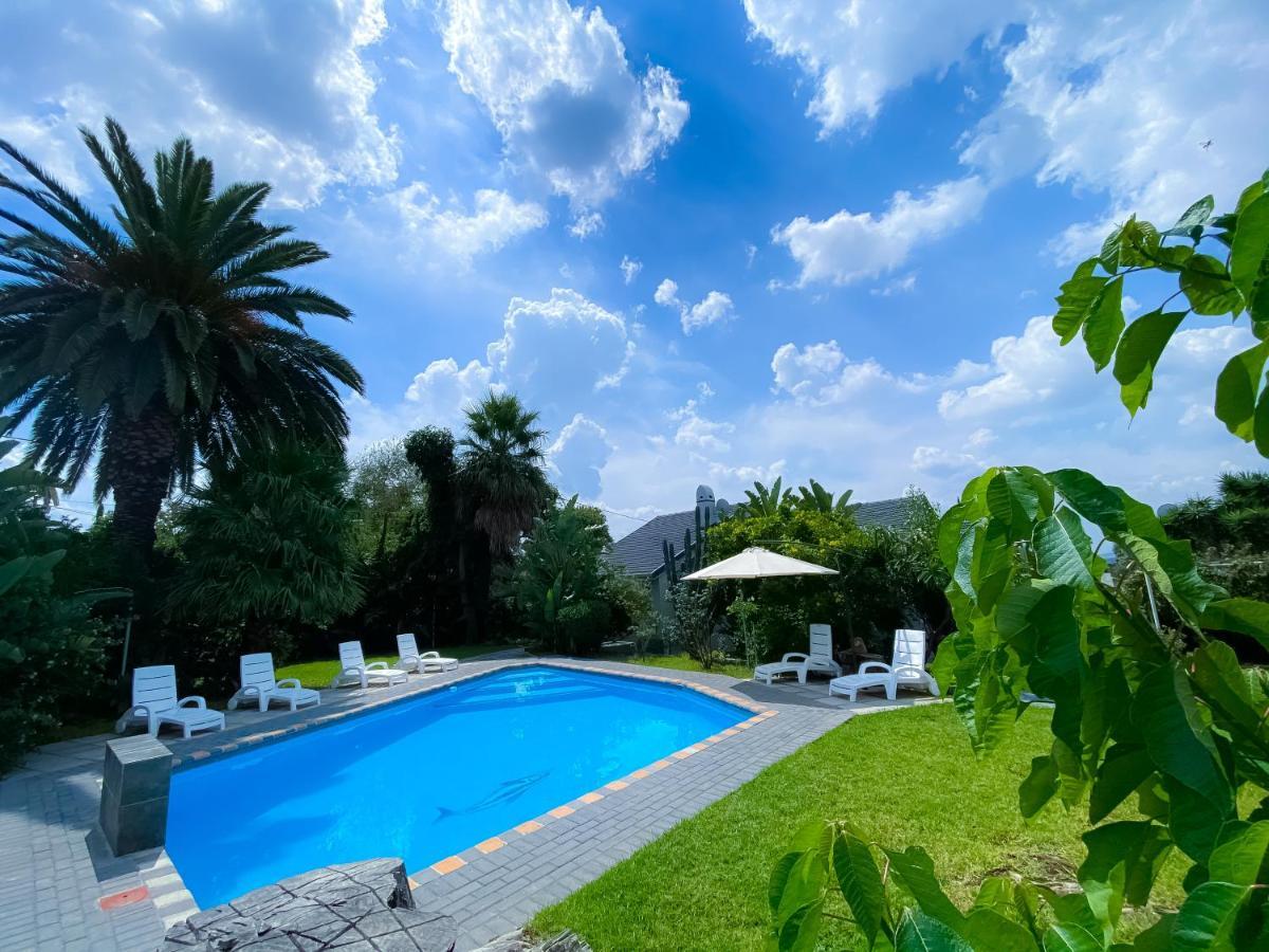 Kv Luxury Guest House Johannesburg Exterior foto